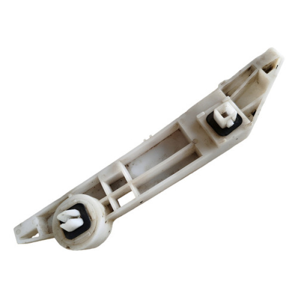 Guia Parachoque Traseiro Esquerdo Nissan March 2012 2015