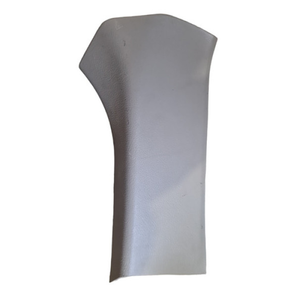 Moldura Coluna Traseira Lado Esquerdo Kia Sorento 2003 A 09