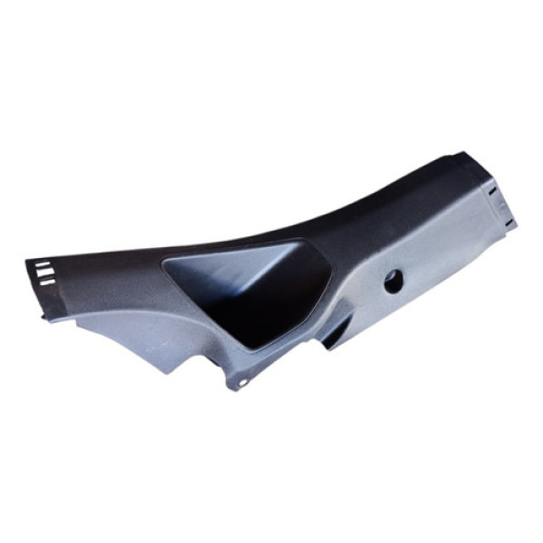 Acabamento Lateral Traseiro Direito Ford Focus Hatch 2015 Preto