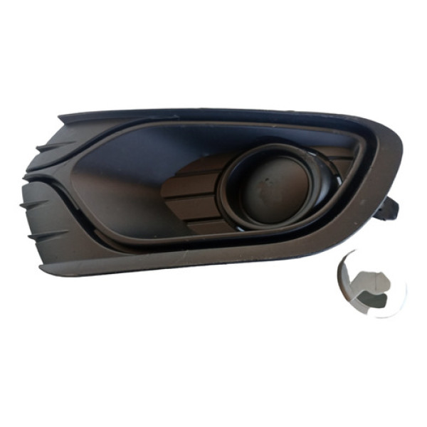 Moldura Farol Milha Renault Logan Esquerdo C Detalhe  Preto