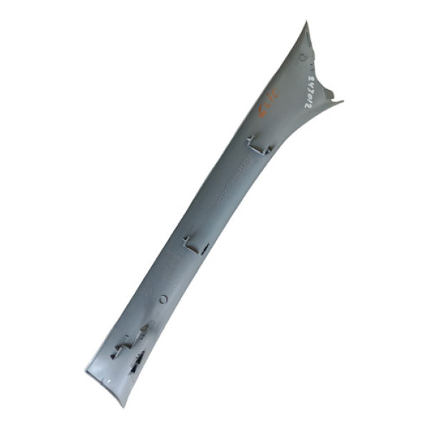 Moldura Parabrisa Direito Renault Clio 