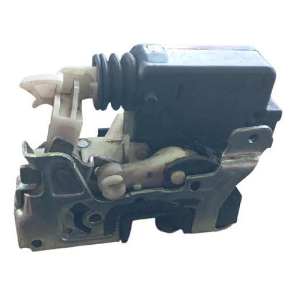 Fechadura Porta Traseira Esquerda Renault Logan 2012 Detalhe