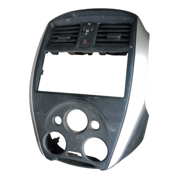 Moldura Painel Central Multimídia Nissan Versa 2017 2018