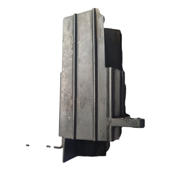 Suporte Interno Passa Fia Do Motor Vw Golf Bora  1999 A 2005