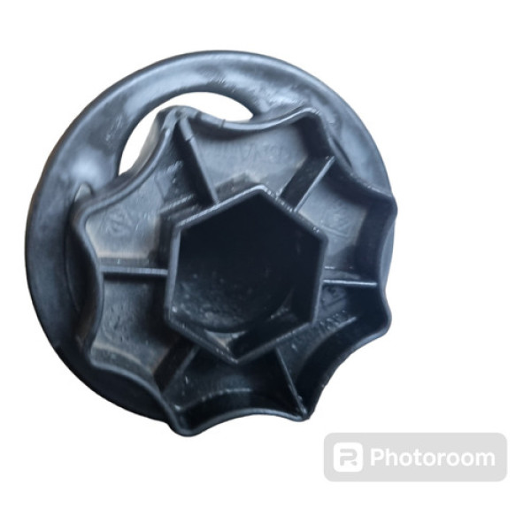 Parafuso Estepe Fixação Log Renault Clio Sandero 2003  2019