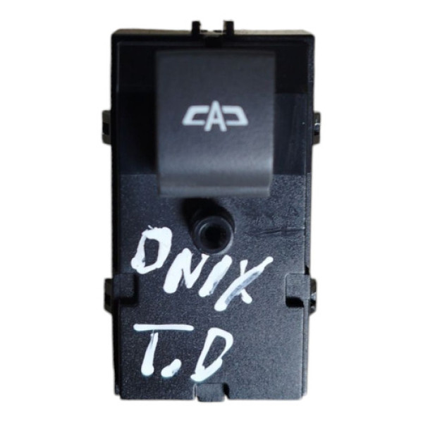 Botão Vidro Traseiro Gm Onix Tracker 2020 2024