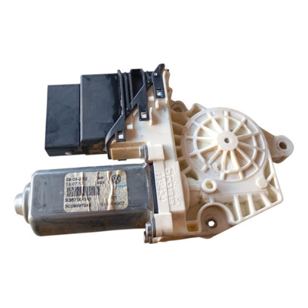 Motor Vidro Traseiro Direito Vw Jetta 2011 2016 3c0959704b