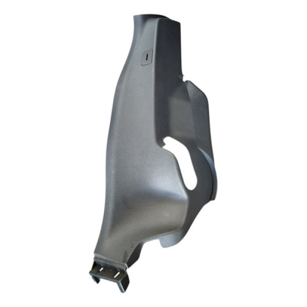 Acabamento Coluna Traseira Direita Gm Onix Sedan 2020 2024