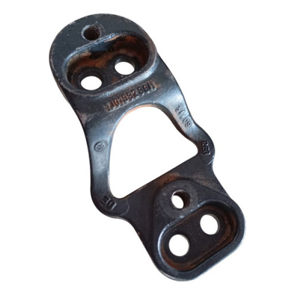 Chapa Suporte Apoio Vw Golf New Beetle 2008 2010 1j0199299n