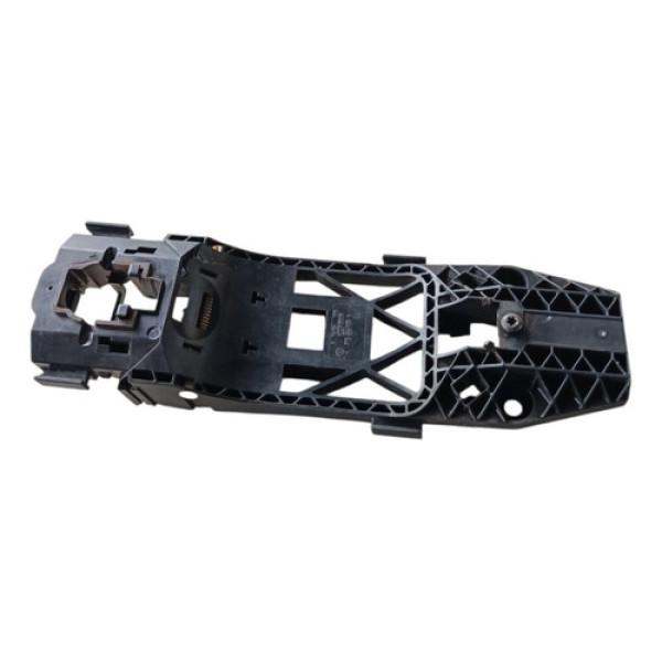 Suporte Maçaneta Externa Dianteira Direita Vw Jetta 2015 Dianteira