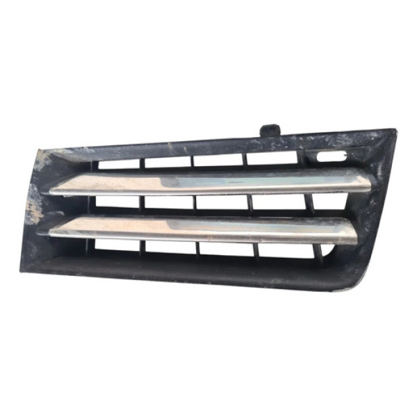 Grade Radiador Renault Megane 2012 2013  Detalhe