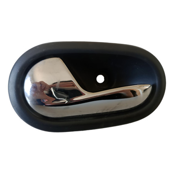 Maçaneta Interna Esquerda Renault Sandero Logan 2022 Preto/cromado Dianteira/traseira