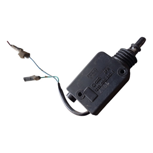 Motor Trava Elétrica Porta Malas Vw Santana 1996 3259597831