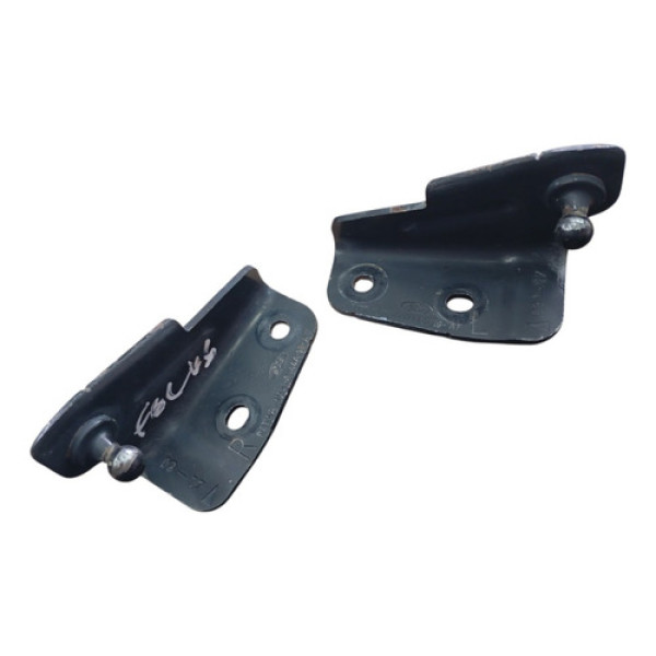 Suporte Amortecedor Tampa Malas Ford Focus 2018 Bm51a444a Preto