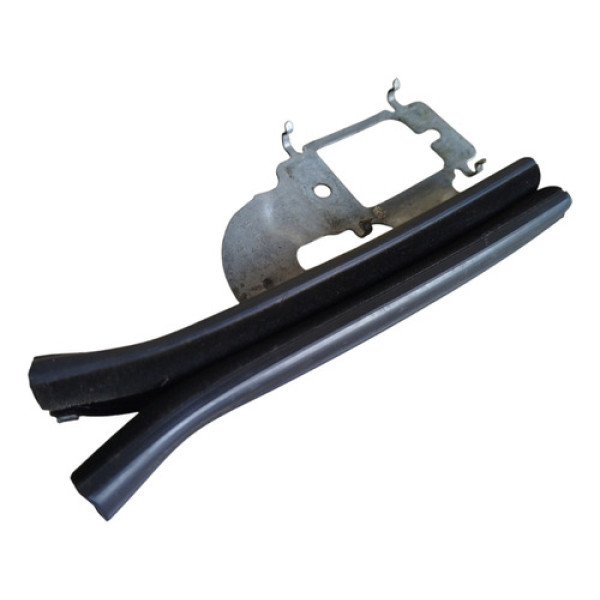 Guia Vidro Peugeot 208 Traseira Esquerda 2014 2018