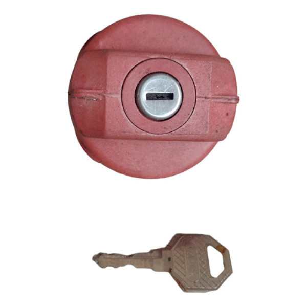 Tampa Tanque Combustível Vw Santana 2000  Vermelha