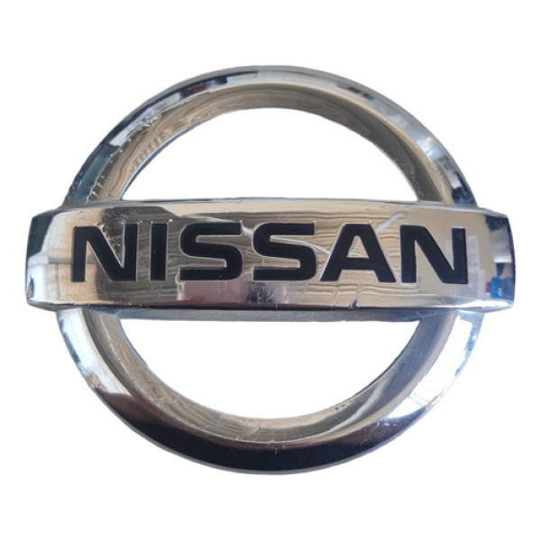 Emblema Tampa Traseira Nissan Livina 09 Á 14  Prata