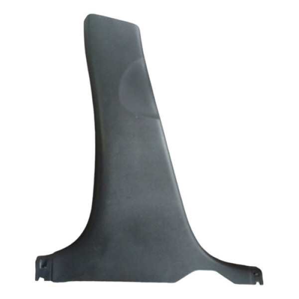 Acabamento Coluna Central Inferior Esquerda Nissan March