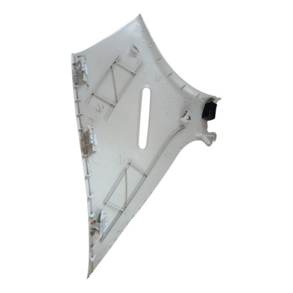 Acavamento Coluna Traseira Esquerda Vw Voyage 