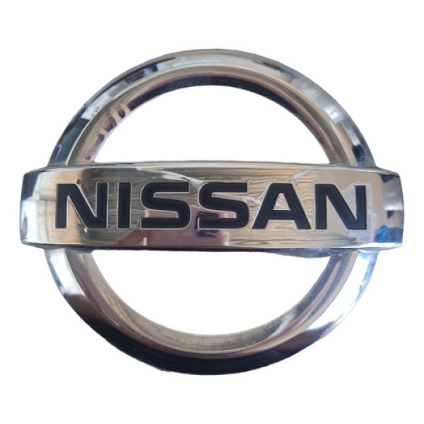 Emblema Tampa Traseira Nissan Livina 09 Á 14  Prata