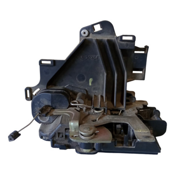 Fechadura Dianteira Direita Vw Golf 1999 