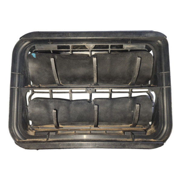 Difusor Saida De At Carroceria Renault Sandero 2008