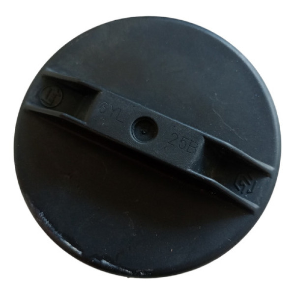 Tampa Gargalo Tanque Combustível Toyota Corolla 03/07  Preto